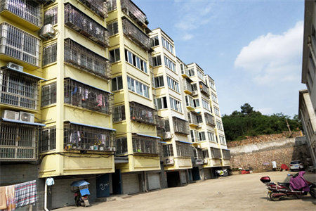 罗浮知天下3室2厅1卫123m290万